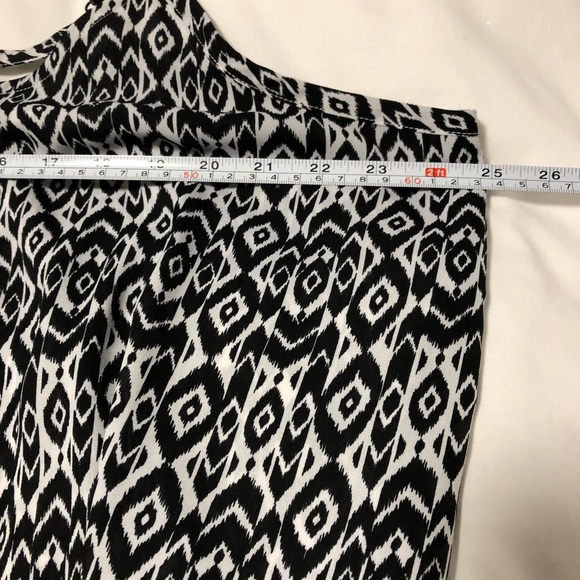 Torrid 3 Black/White Ikat Georgette  Swing Cami Tank Top - Picture 11 of 14